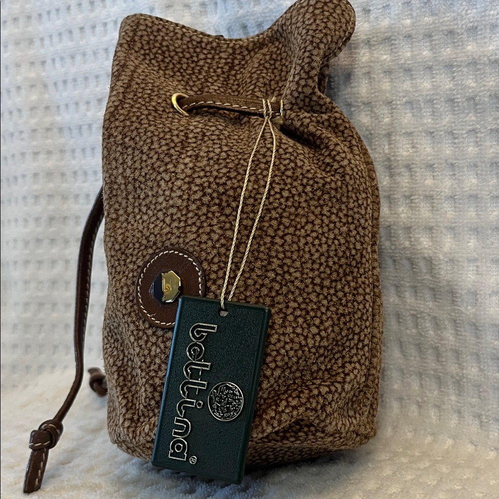 Bettina Brown Textured Drawstring Bag - Picture 3 of 10